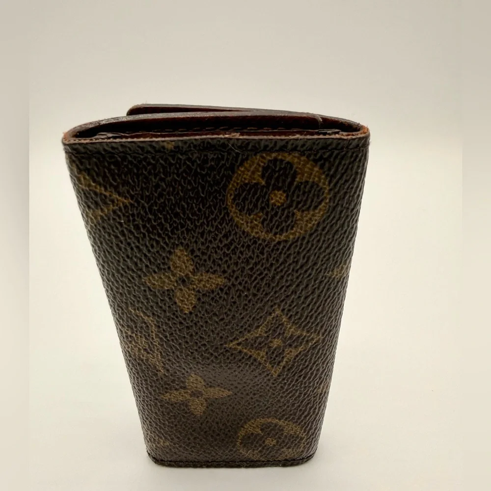 A- Condition Louis Vuitton Monogram 4-ring key holder + FREE COA! - Picture 2 of 6
